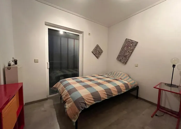 H Athens 3 Bedrooms